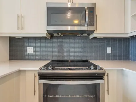4633 Glen Erin Drive Mississauga ON L5M 0Y6