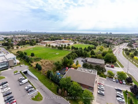 4633 Glen Erin Drive Mississauga ON L5M 0Y6