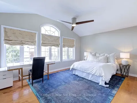 2301 Hertfordshire Way Oakville ON L6H 7M5