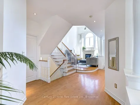 2301 Hertfordshire Way Oakville ON L6H 7M5