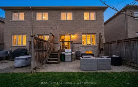 2086 Ghent Avenue Burlington ON L7R 1Y3