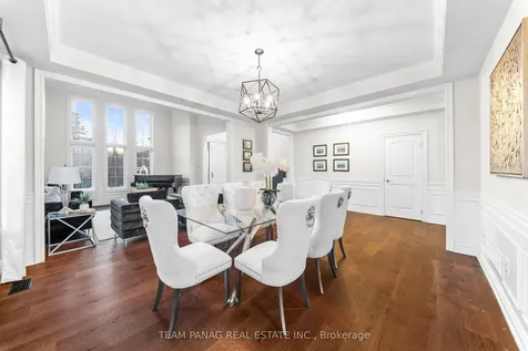 39 Dalmeny Drive Brampton ON L6X 2Y4