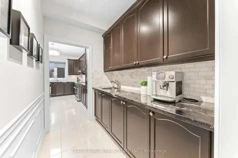 39 Dalmeny Drive Brampton ON L6X 2Y4