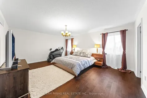 39 Dalmeny Drive Brampton ON L6X 2Y4