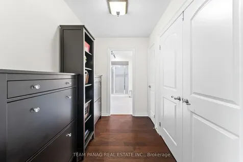 39 Dalmeny Drive Brampton ON L6X 2Y4