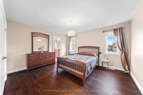 39 Dalmeny Drive Brampton ON L6X 2Y4