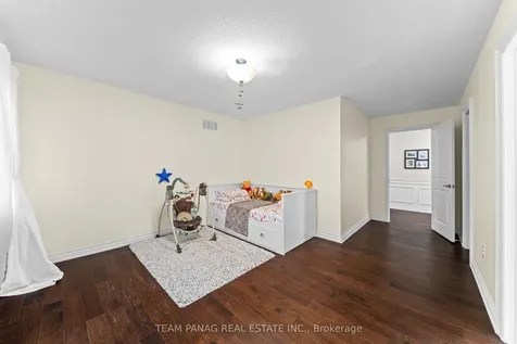 39 Dalmeny Drive Brampton ON L6X 2Y4