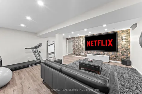 39 Dalmeny Drive Brampton ON L6X 2Y4