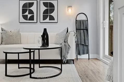 431 Beresford Avenue Toronto ON M6S 3B6