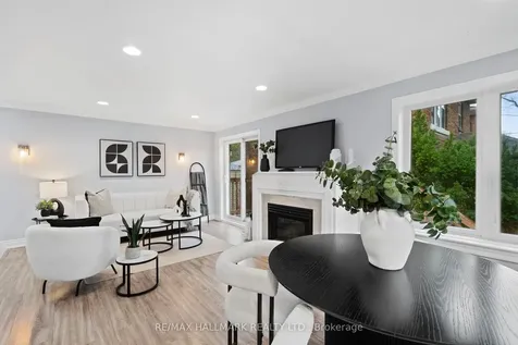 431 Beresford Avenue Toronto ON M6S 3B6