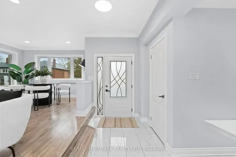 431 Beresford Avenue Toronto ON M6S 3B6