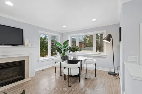 431 Beresford Avenue Toronto ON M6S 3B6