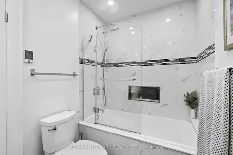 431 Beresford Avenue Toronto ON M6S 3B6