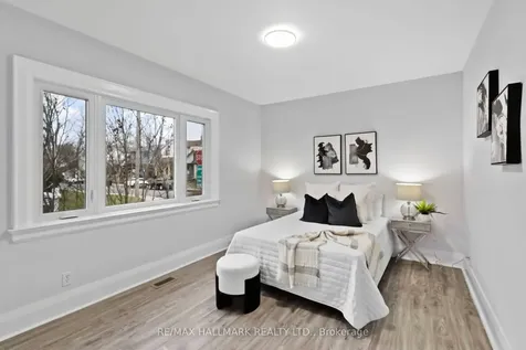 431 Beresford Avenue Toronto ON M6S 3B6