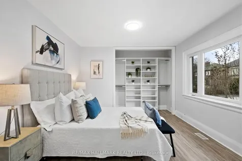 431 Beresford Avenue Toronto ON M6S 3B6