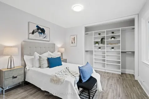 431 Beresford Avenue Toronto ON M6S 3B6