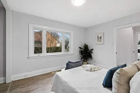 431 Beresford Avenue Toronto ON M6S 3B6