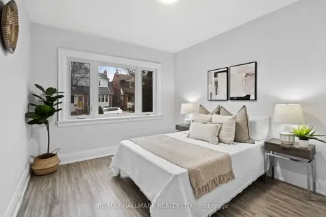 431 Beresford Avenue Toronto ON M6S 3B6