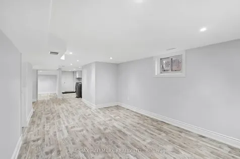 431 Beresford Avenue Toronto ON M6S 3B6