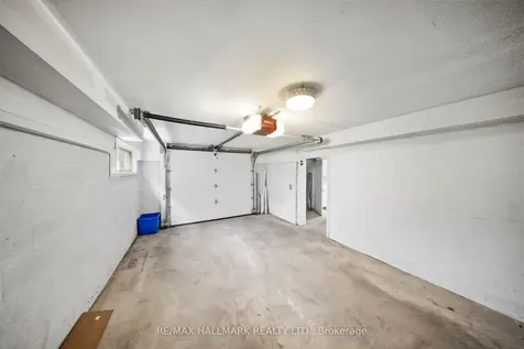 431 Beresford Avenue Toronto ON M6S 3B6