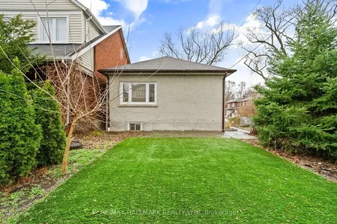 431 Beresford Avenue Toronto ON M6S 3B6