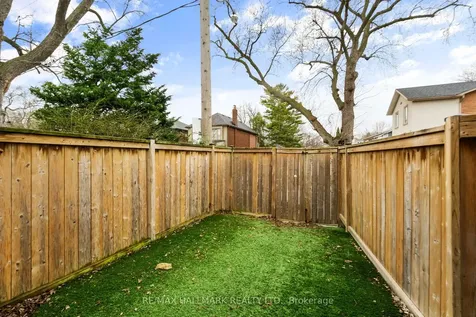 431 Beresford Avenue Toronto ON M6S 3B6