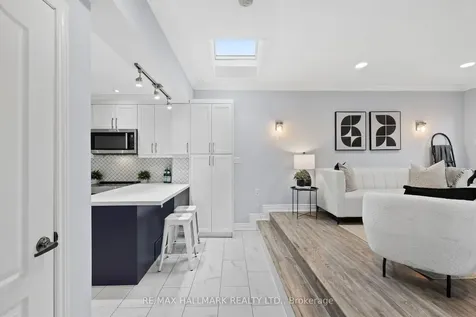 431 Beresford Avenue Toronto ON M6S 3B6