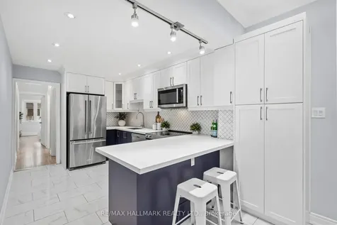 431 Beresford Avenue Toronto ON M6S 3B6