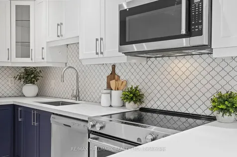431 Beresford Avenue Toronto ON M6S 3B6