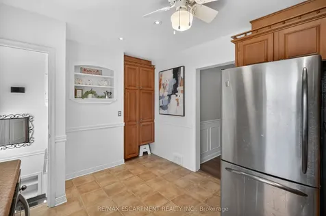 1055 Shepherd's Drive Burlington ON L7T 3R4