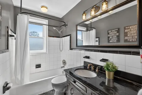 1055 Shepherd's Drive Burlington ON L7T 3R4