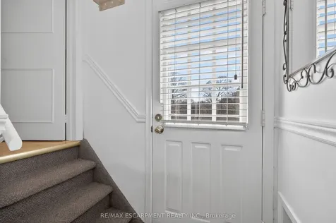 1055 Shepherd's Drive Burlington ON L7T 3R4