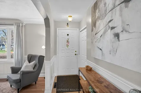 1055 Shepherd's Drive Burlington ON L7T 3R4