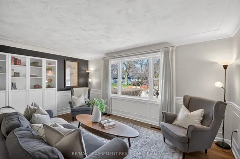 1055 Shepherd's Drive Burlington ON L7T 3R4