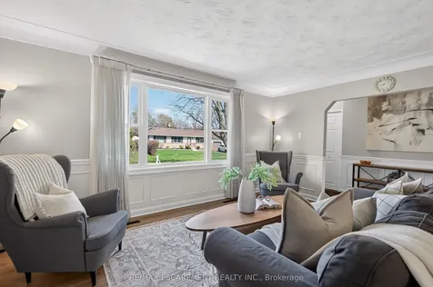 1055 Shepherd's Drive Burlington ON L7T 3R4
