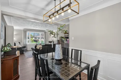 1055 Shepherd's Drive Burlington ON L7T 3R4