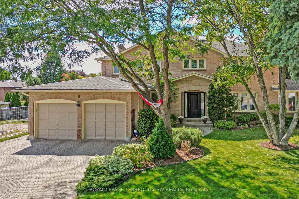 8 Chalmers Court Brampton ON L6Z 3G9