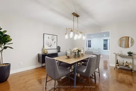 8 Chalmers Court Brampton ON L6Z 3G9