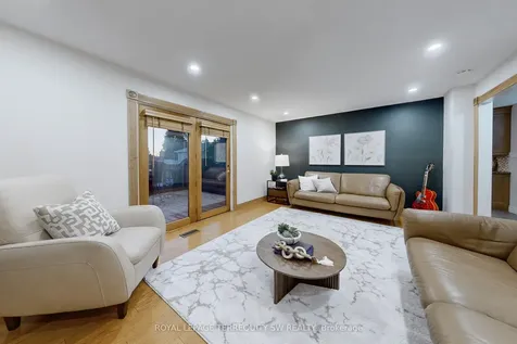 8 Chalmers Court Brampton ON L6Z 3G9