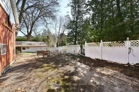 759 King Road Burlington ON L7T 3K7