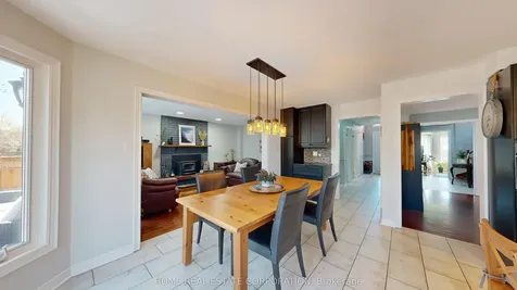 9 Laidlaw Avenue Brampton ON L6S 5W1