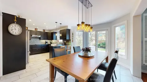 9 Laidlaw Avenue Brampton ON L6S 5W1
