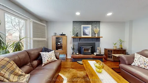 9 Laidlaw Avenue Brampton ON L6S 5W1
