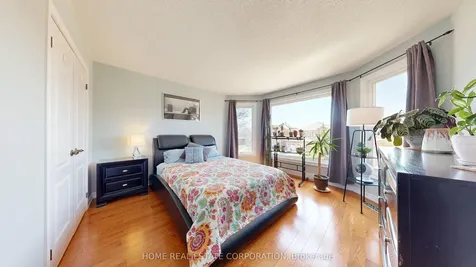 9 Laidlaw Avenue Brampton ON L6S 5W1