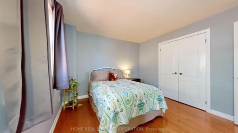 9 Laidlaw Avenue Brampton ON L6S 5W1