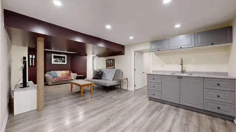 9 Laidlaw Avenue Brampton ON L6S 5W1