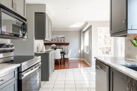 2185 Vista Drive Burlington ON L7M 3N7