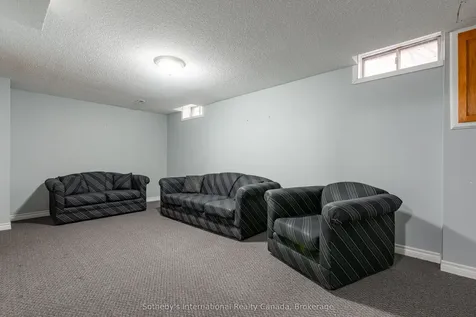 2185 Vista Drive Burlington ON L7M 3N7