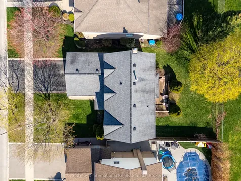 2185 Vista Drive Burlington ON L7M 3N7