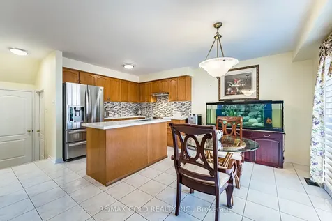 46 Mccrimmon Drive Brampton ON L7A 2Z5